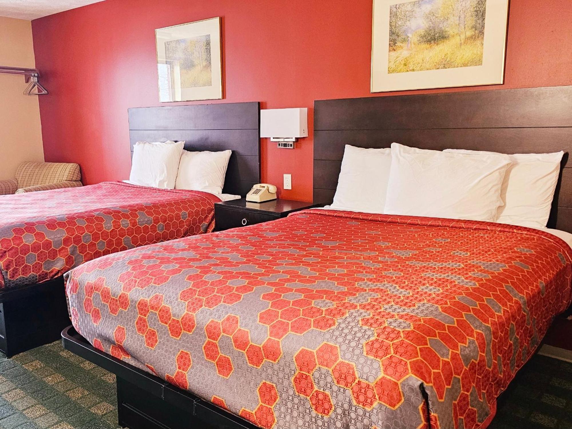 Budgetel inn&Suites Fort Scott Eksteriør bilde