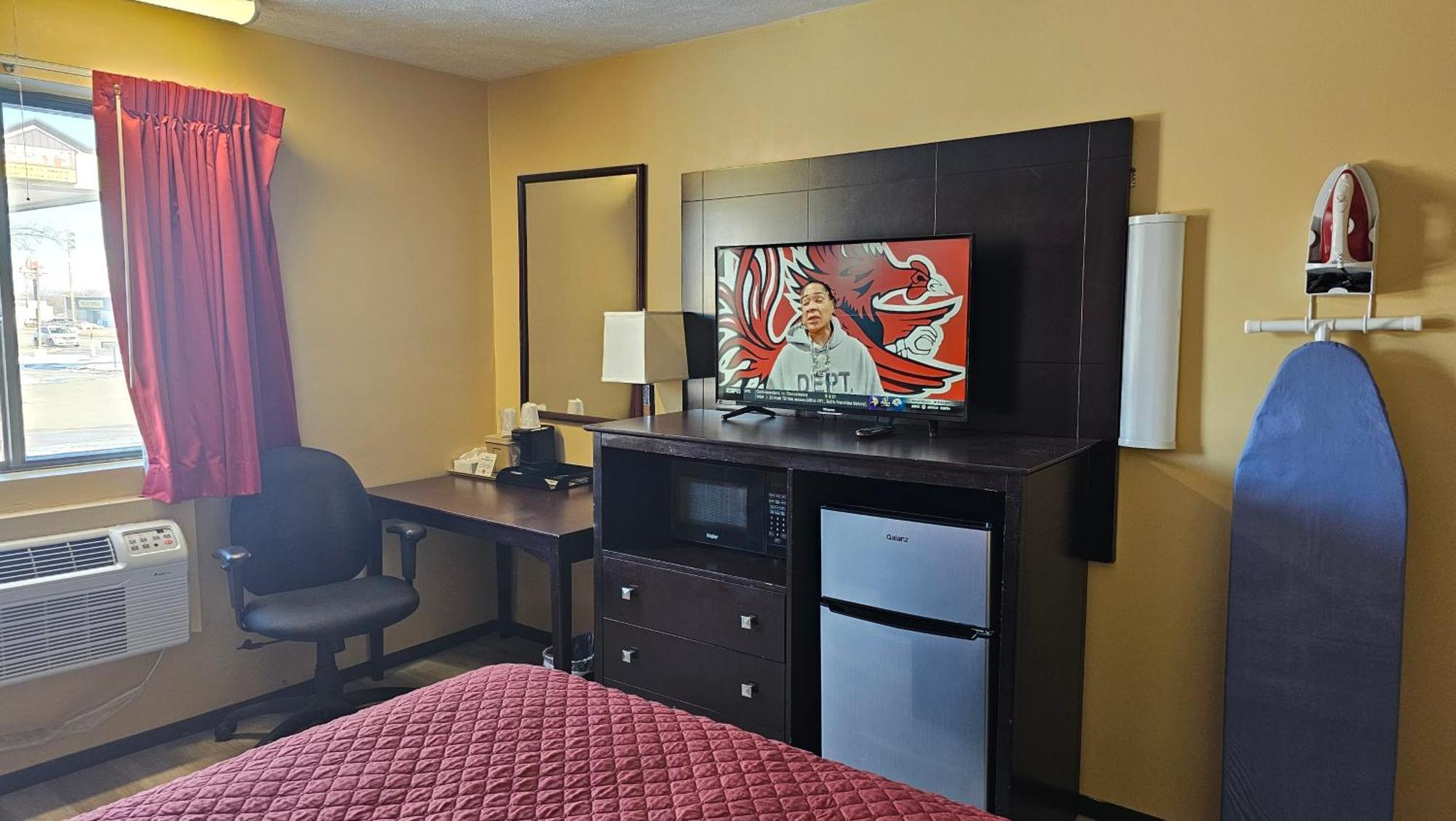 Budgetel inn&Suites Fort Scott Eksteriør bilde