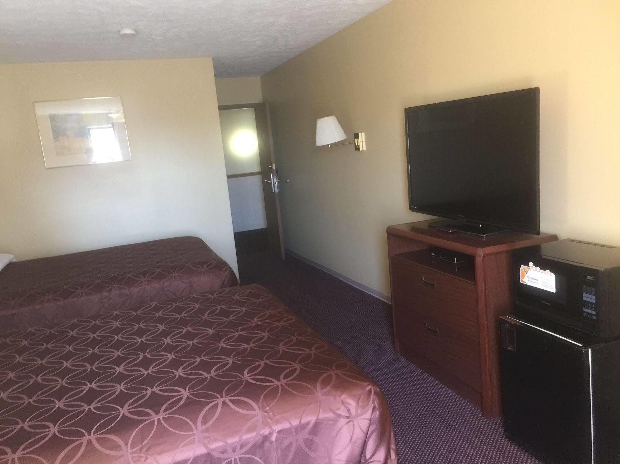 Budgetel inn&Suites Fort Scott Eksteriør bilde