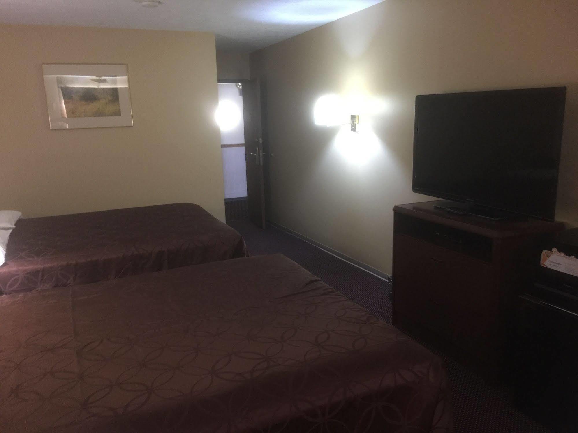 Budgetel inn&Suites Fort Scott Eksteriør bilde